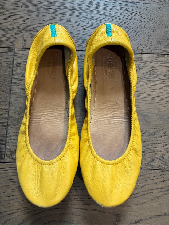 Tieks Shoes - Tieks Yellow Leather Ballet Flats with Teal Accent